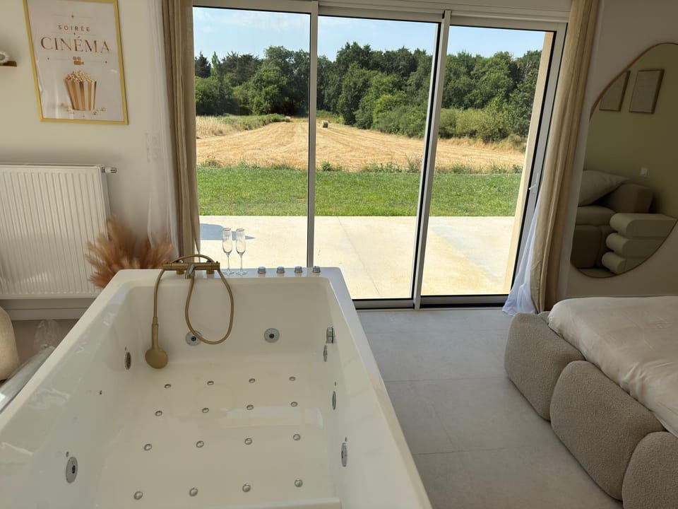 NÜMA SPA - Escapade bien-être avec balnéo House in Brittany