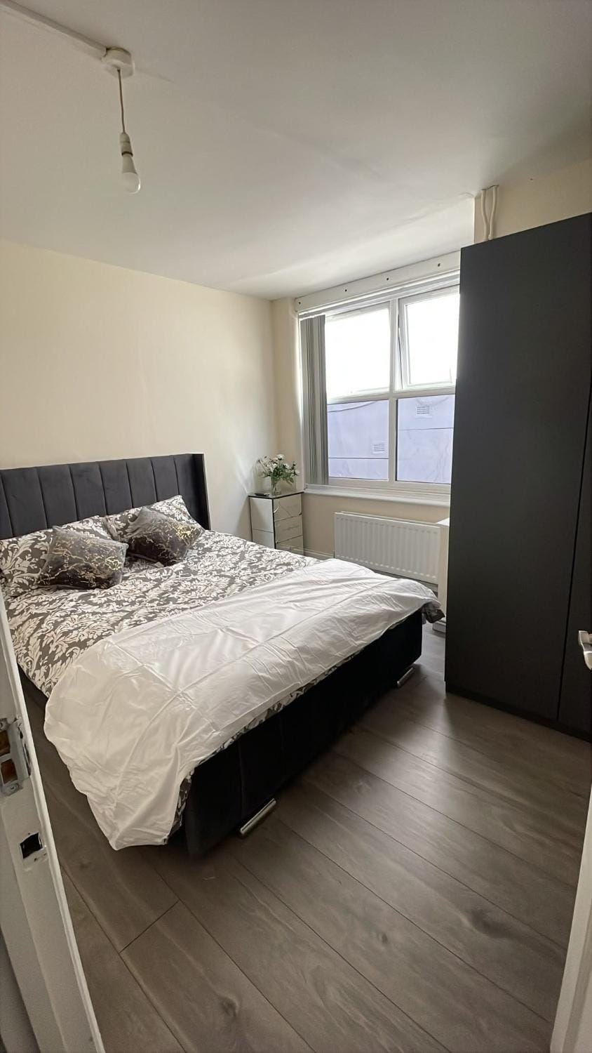 Bed, Bedroom, wardrobe