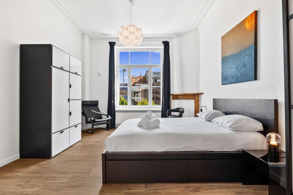Grand Ostend townhouse with sauna near the sea House in Ostend