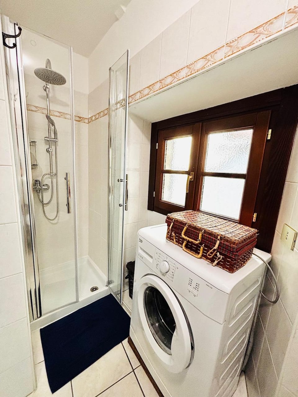 Sole Luna Your Nest within walking distance of the Lake Apartment in Omegna