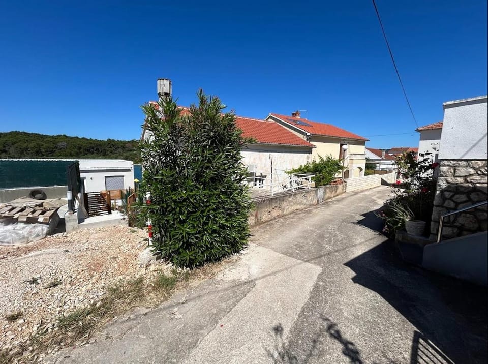 Villa FoSa - SeaFloor and PoolFloor Villa in Zadar County