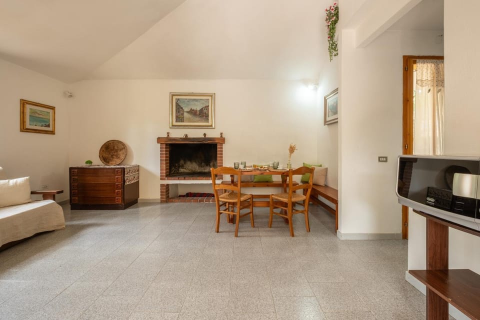 Ampia villetta con giardino a 5 minuti dal mare- Casa Janas Apartment in Sardinia