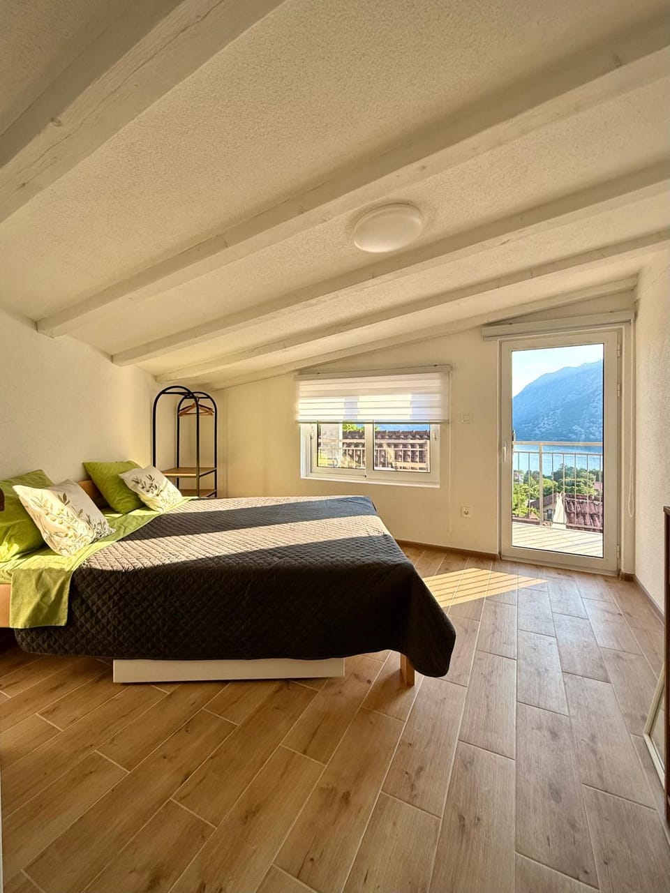Olive Tree Apartment Unique 3-Level House Apartment in Kotor Municipality