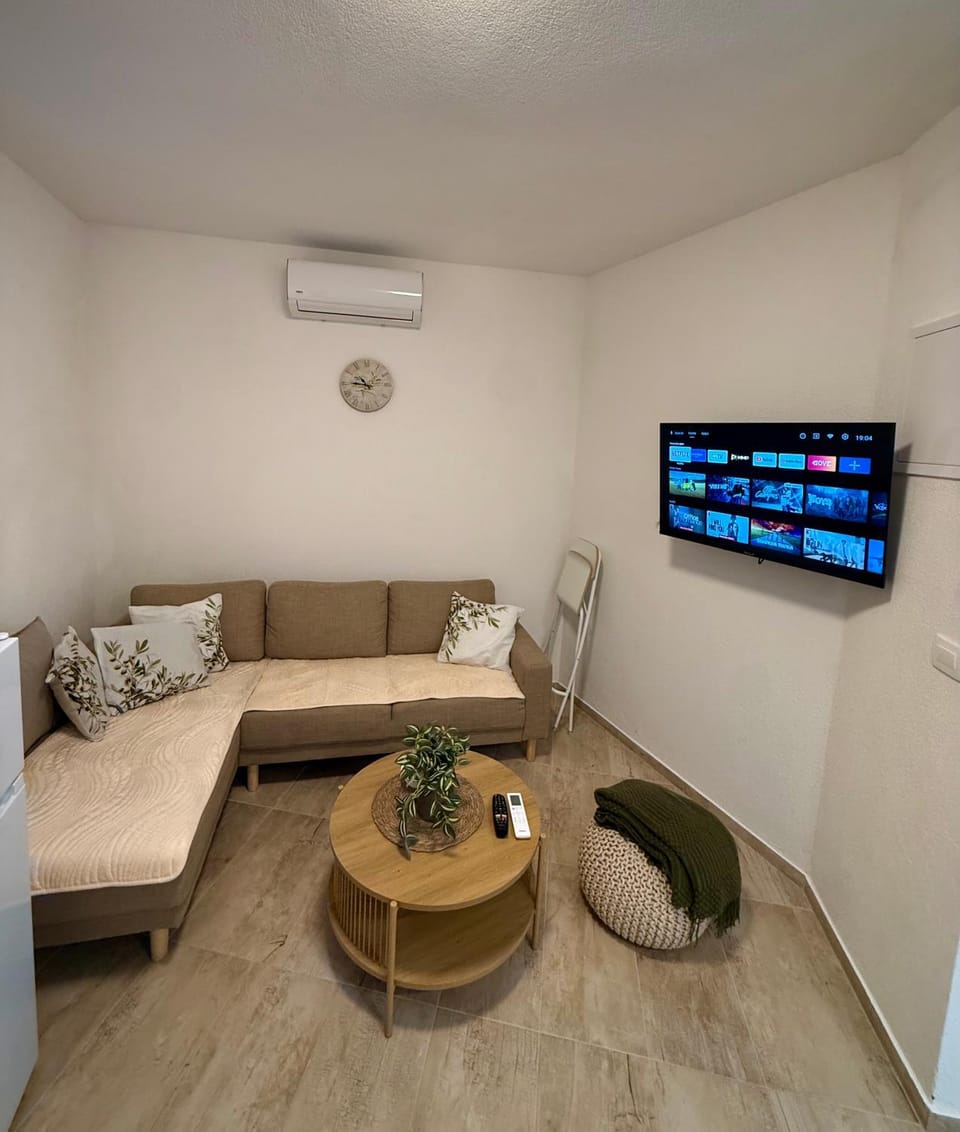 Olive Tree Apartment Unique 3-Level House Apartment in Kotor Municipality