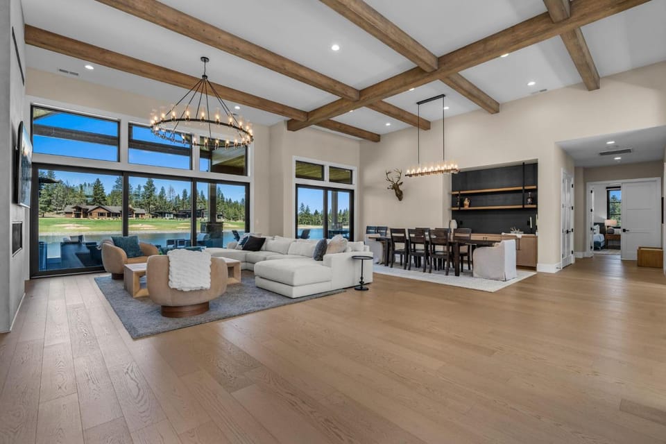 Palla Lane Luxury Home in Bend OR House in Bend