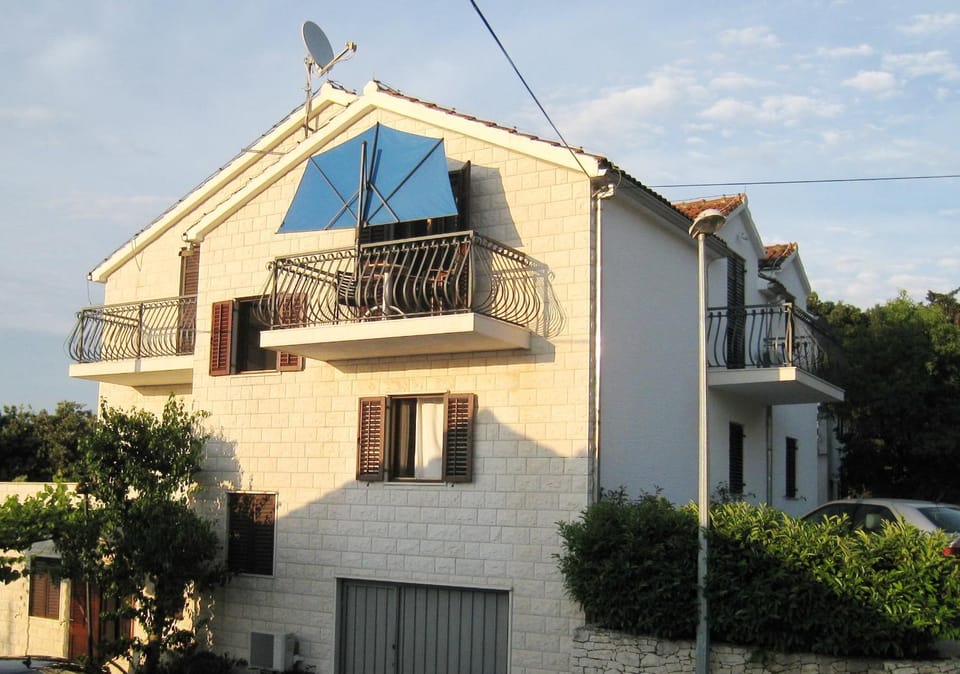 Property building, Balcony/Terrace