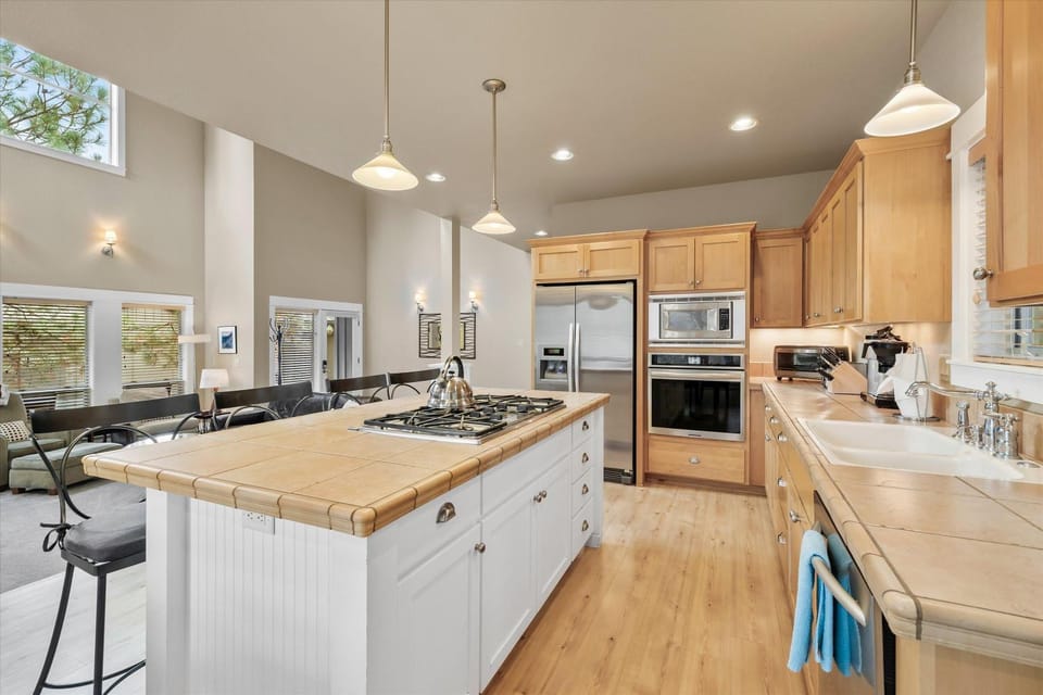 Rafters Court Retreat in Bend OR House in Bend