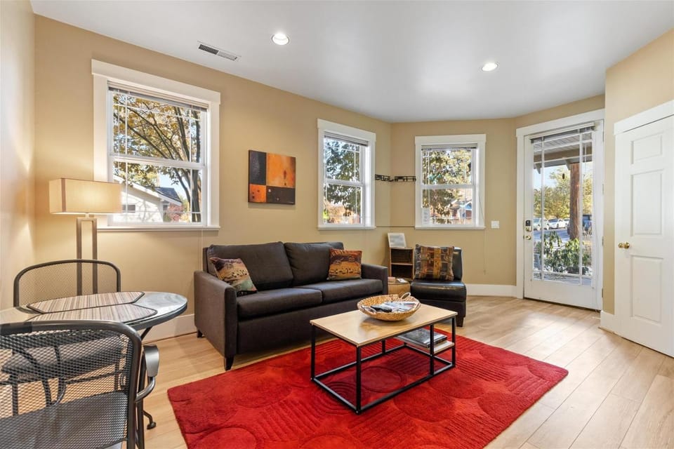 The Cottage on Broadway in Bend OR House in Bend
