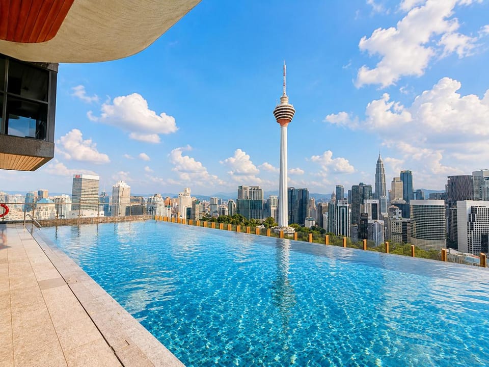 Property building, Day, City view, Pool view, Swimming pool, Swimming pool