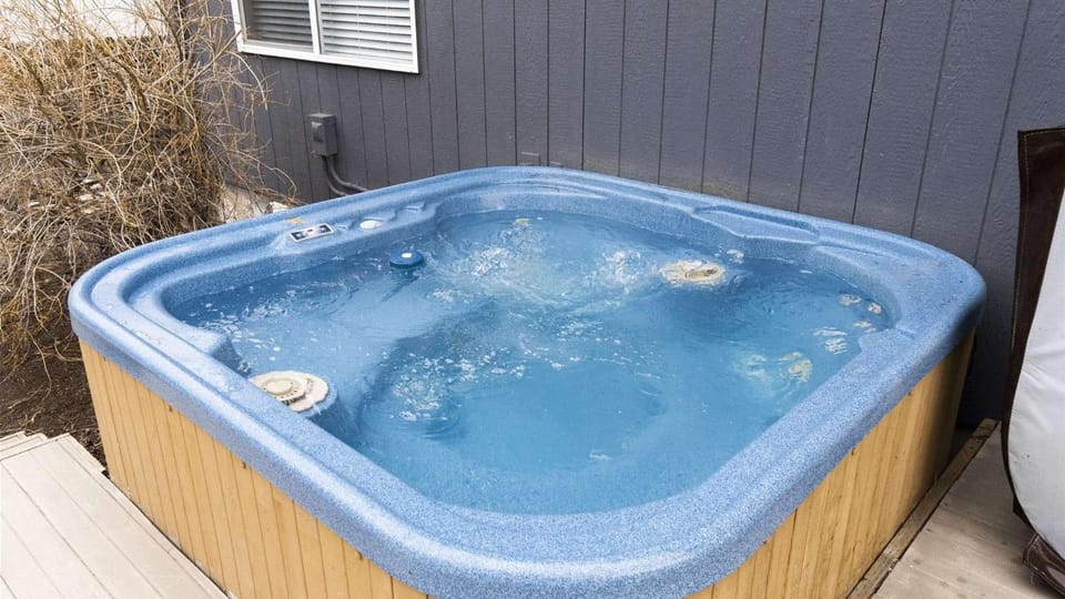 Rock Bluff Hideaway in Bend OR House in Bend