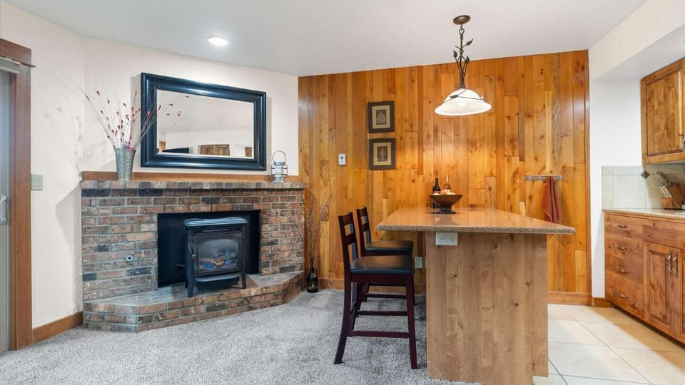 Mt. Bachelor Village Resort Condo 116 in Bend OR House in Bend