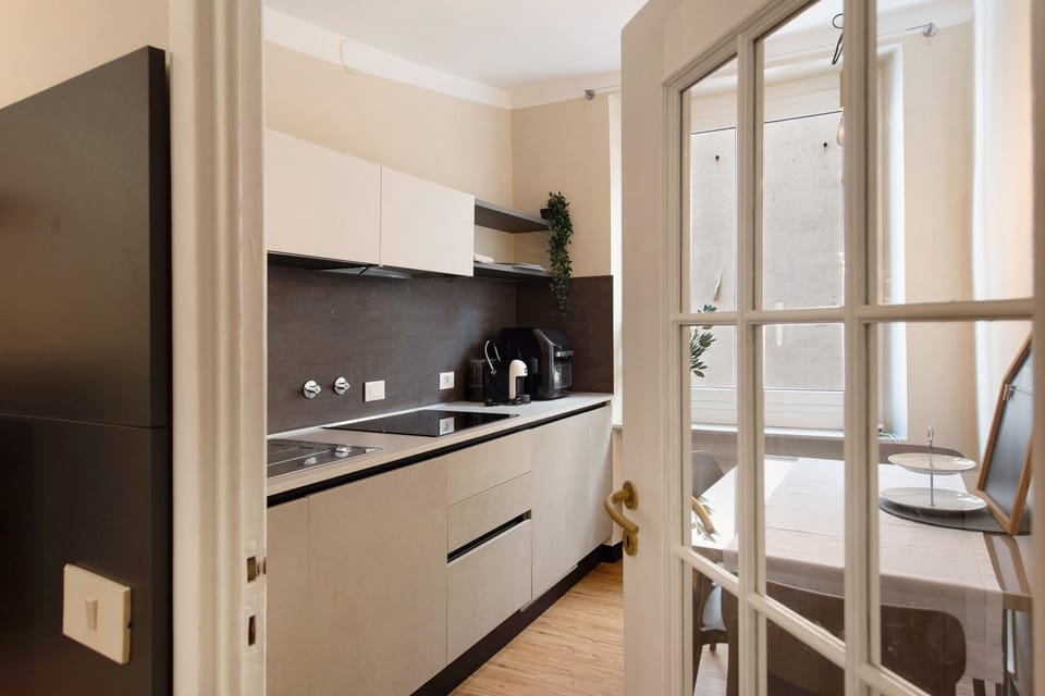 Property building, Kitchen or kitchenette, Living room