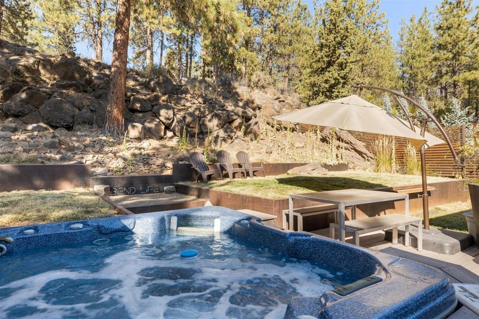 Century Luxury Retreat in Bend OR House in Bend