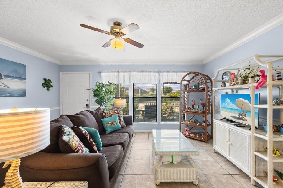 Patio, TV and multimedia, Balcony/Terrace, Living room, Seating area