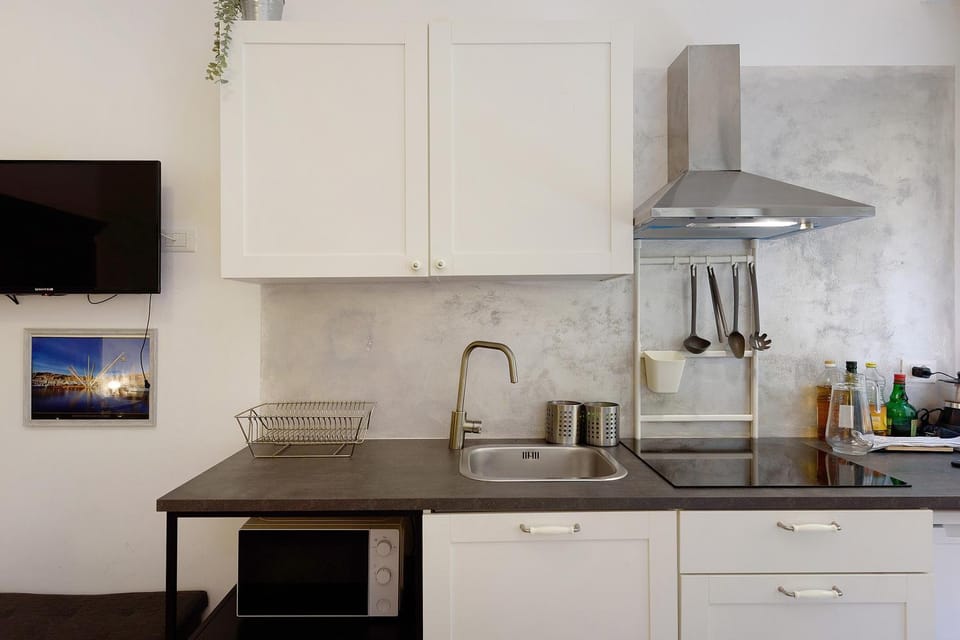 Kitchen or kitchenette, Living room