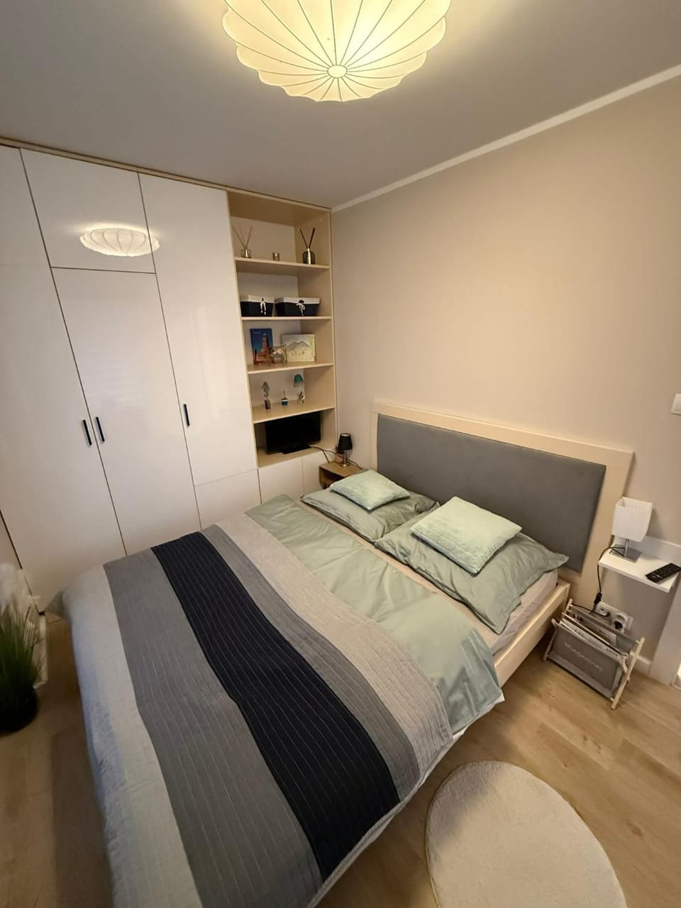 Bedroom, wardrobe