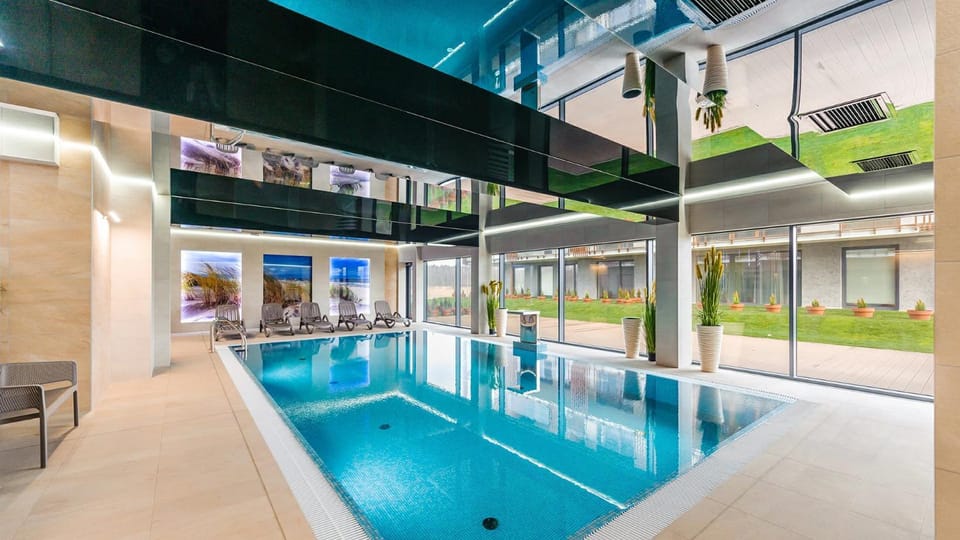 Property building, Swimming pool