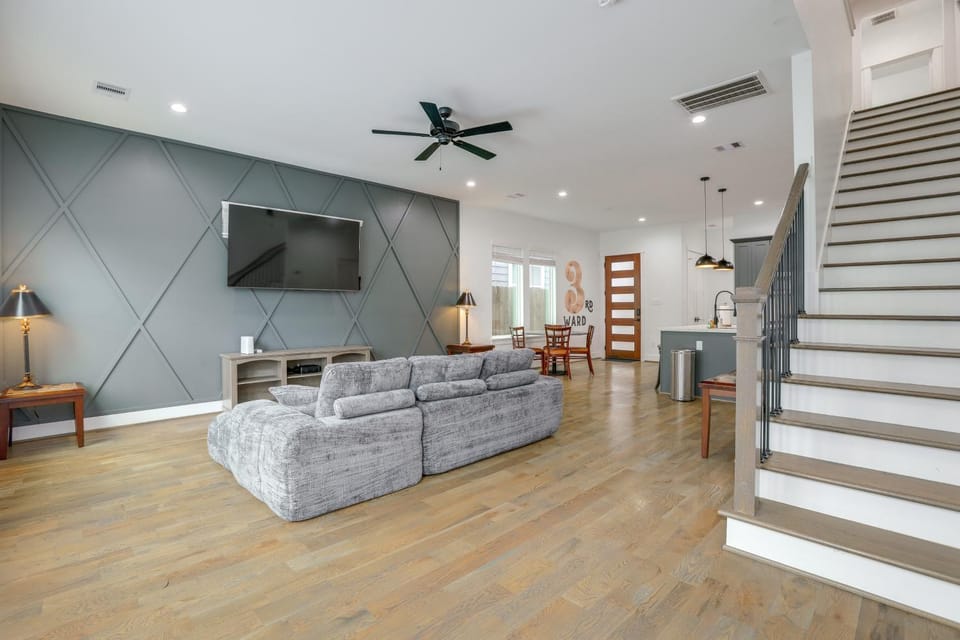 Game Room & Private Yard! Family Escape in Houston House in Harris County