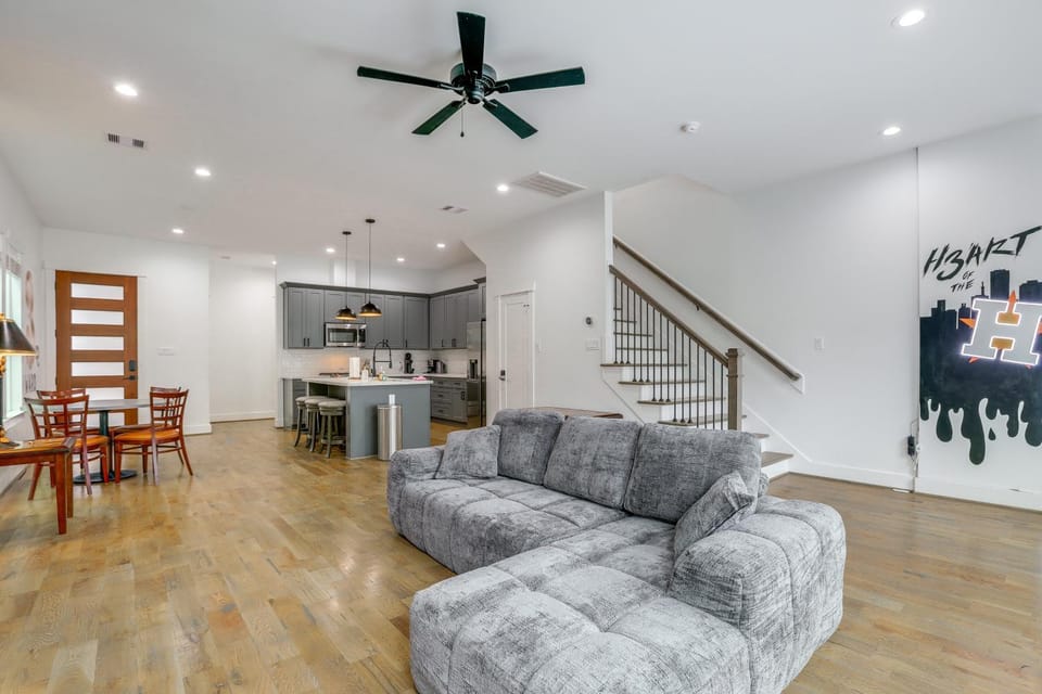 Game Room & Private Yard! Family Escape in Houston House in Houston