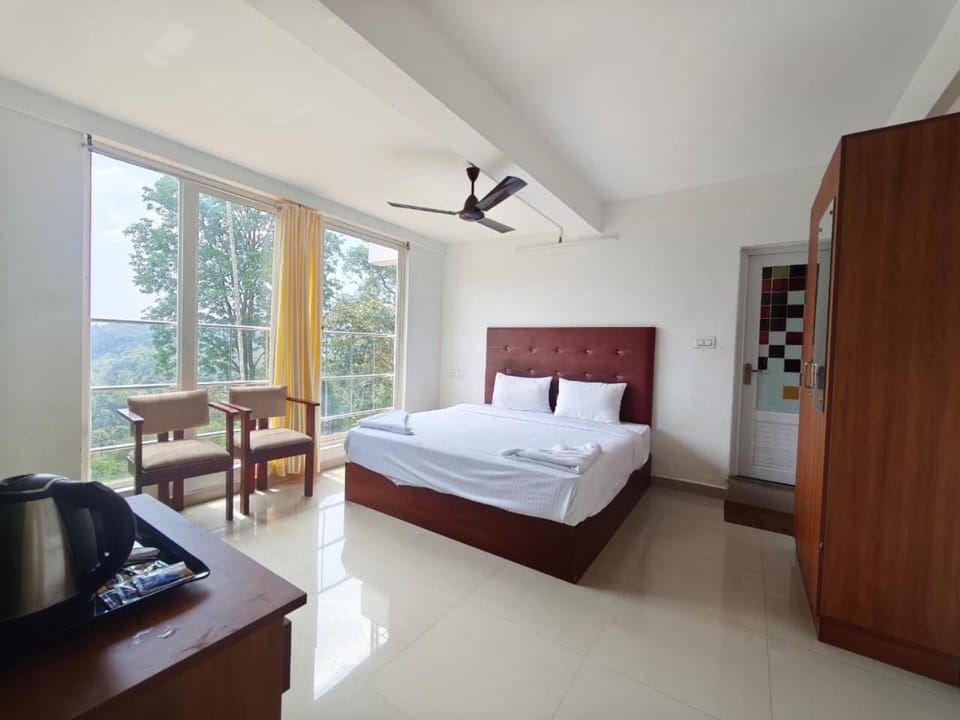 Photo of the whole room, Bedroom