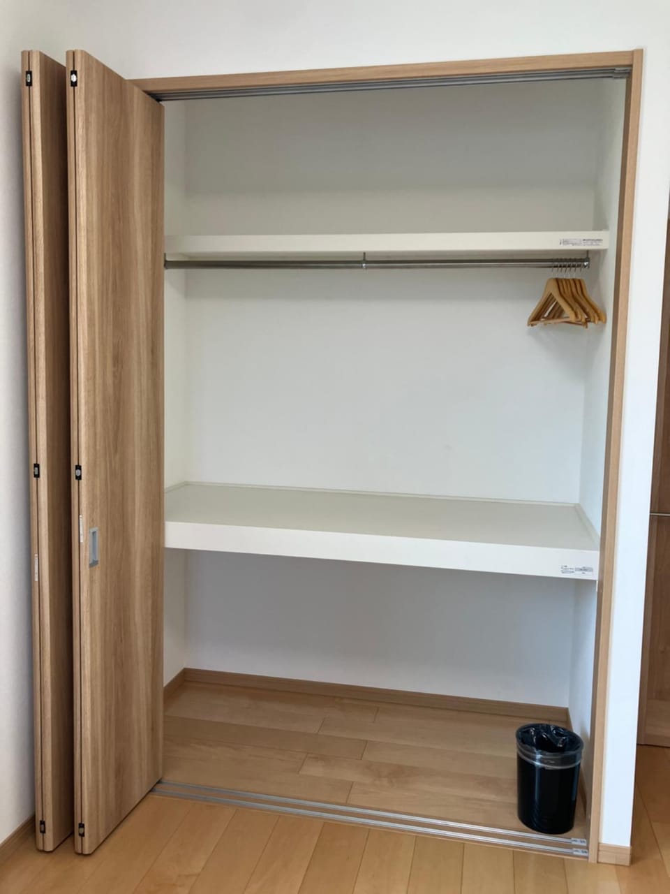 Bedroom, wardrobe
