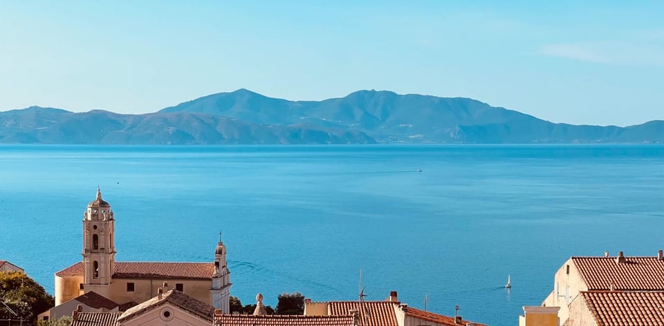 View (from property/room), Garden view, Landmark view, Sea view
