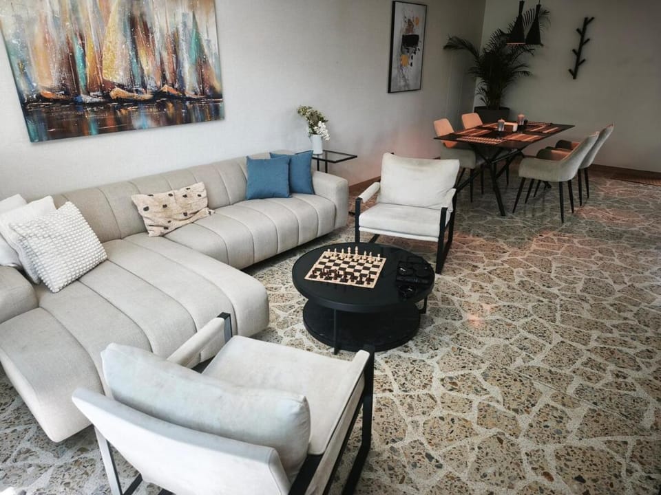 Living room, Seating area