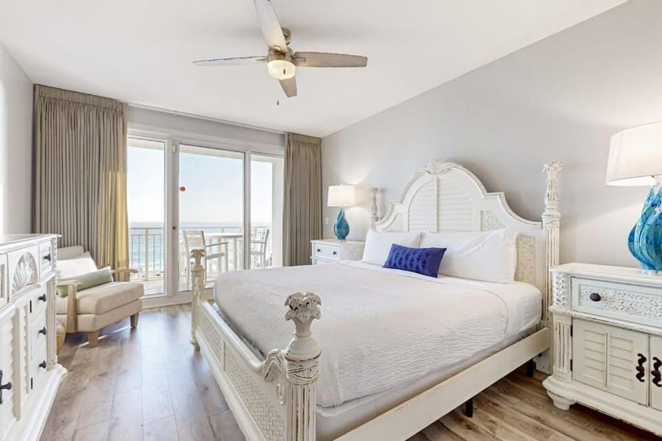 Water-View Condo at Sterling Shores - Central AC Washer&Dryer & Shared Pools House in Destin