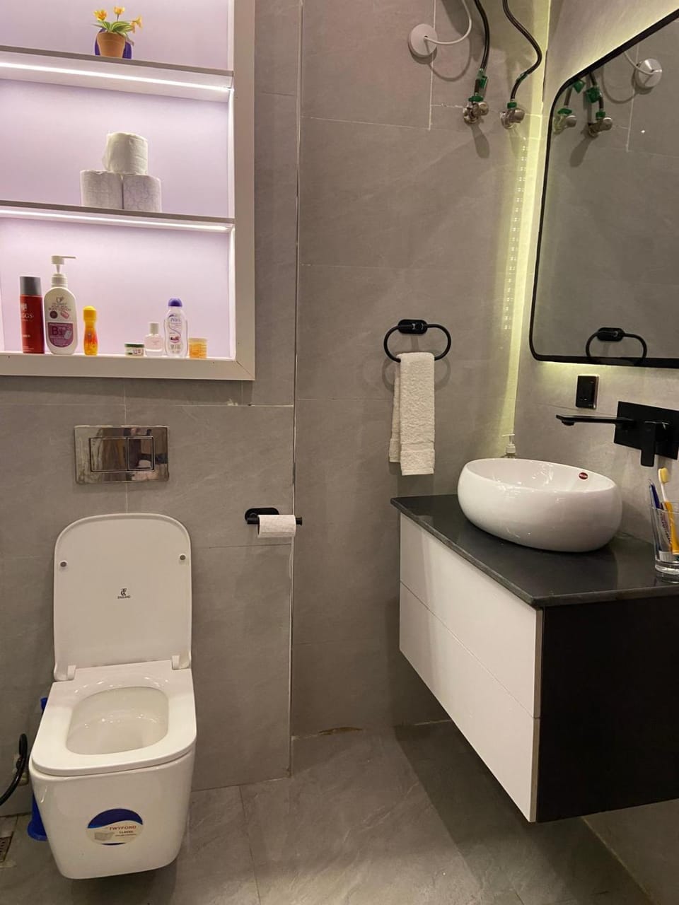 Toilet, Bathroom