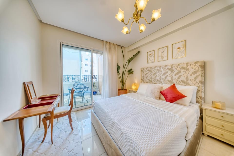 Bed, Balcony/Terrace, Bedroom, flat iron