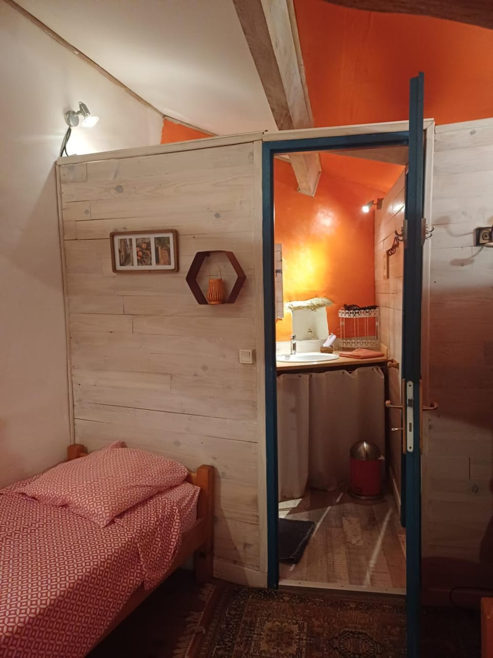 Loft 5 personnes dans ferme provençale Bed and Breakfast in Provence-Alpes-Côte d'Azur