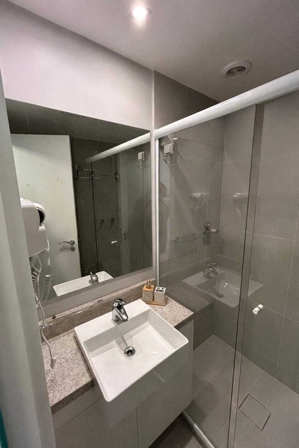 Loft charmoso, perto de tudo e check-in fácil Apartment in Porto Alegre