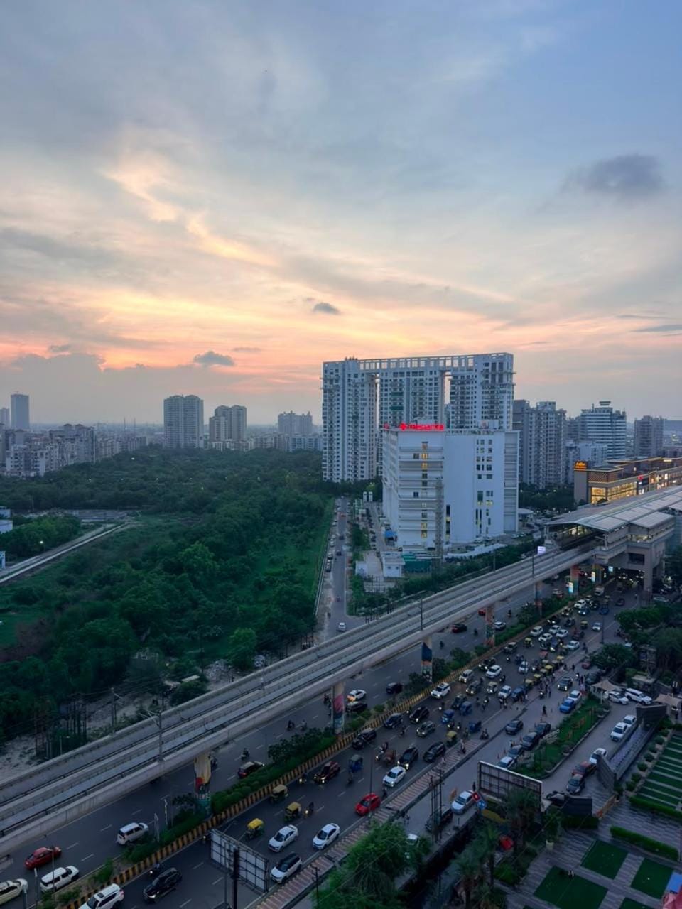 Sofitel Caravanserai 1BHK Noida, Spectrum Mall Sector 75 Apartment in Noida