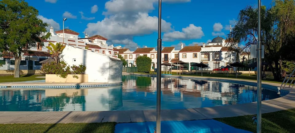 Pool view, Swimming pool