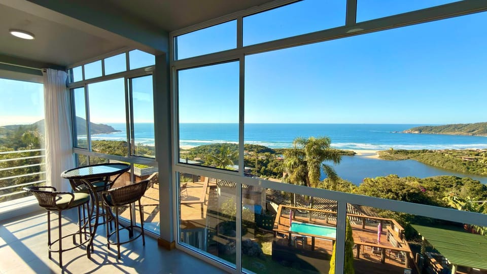 Natural landscape, View (from property/room), Balcony/Terrace, Lake view, Sea view
