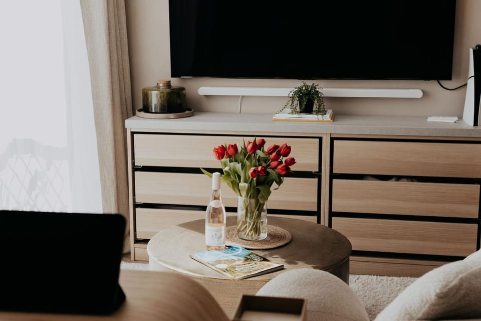 TV and multimedia, Living room, Seating area