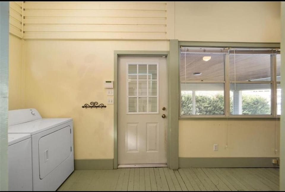 Awesome Historic 2BR2BA Home Closest to DT Ocala House in Ocala