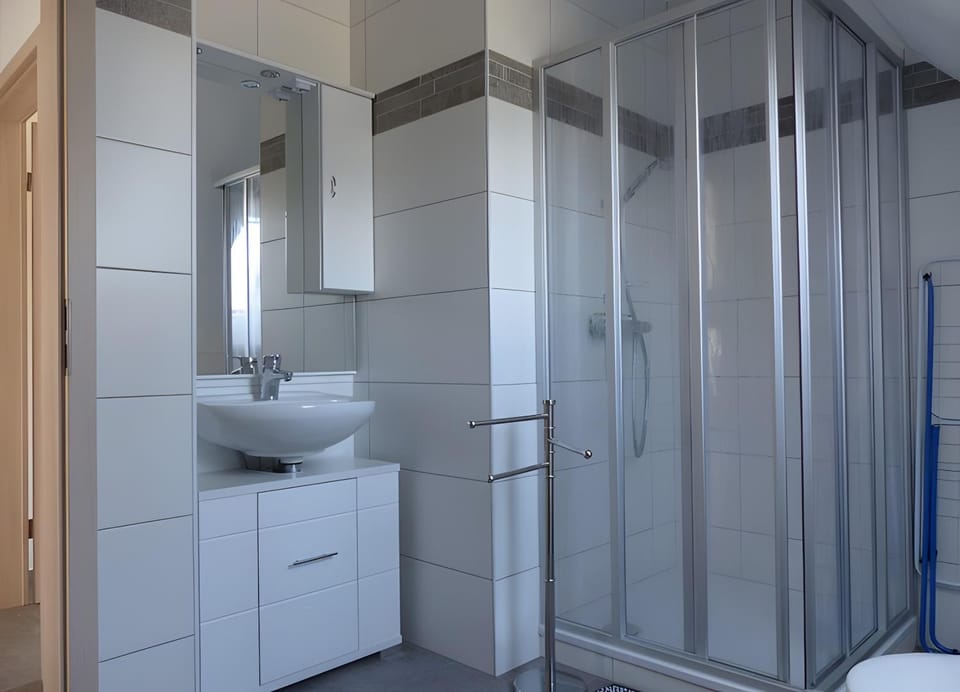 Bathroom, Living room