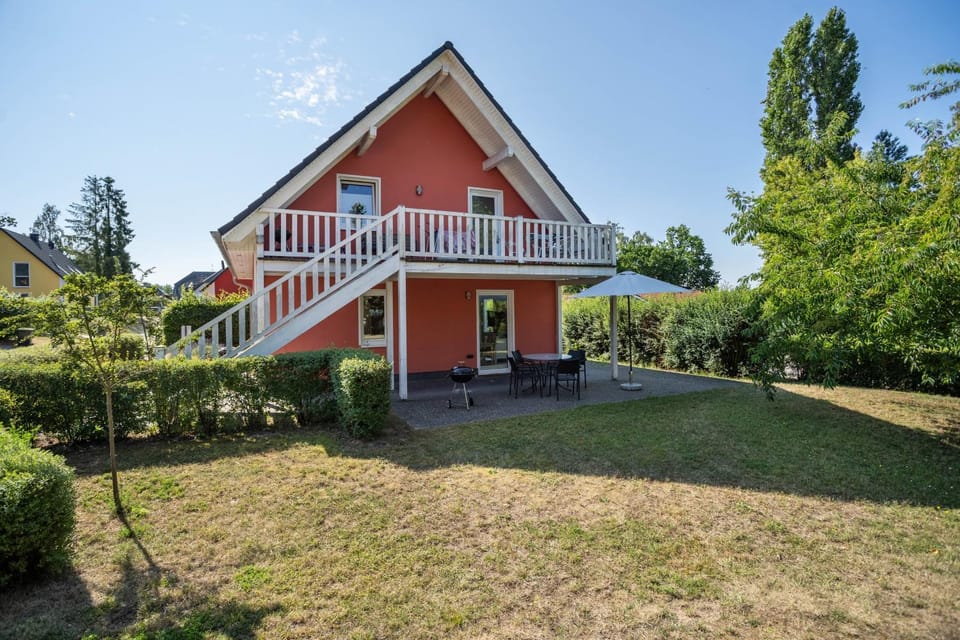 Roter Blitz 1 k112 House in Röbel