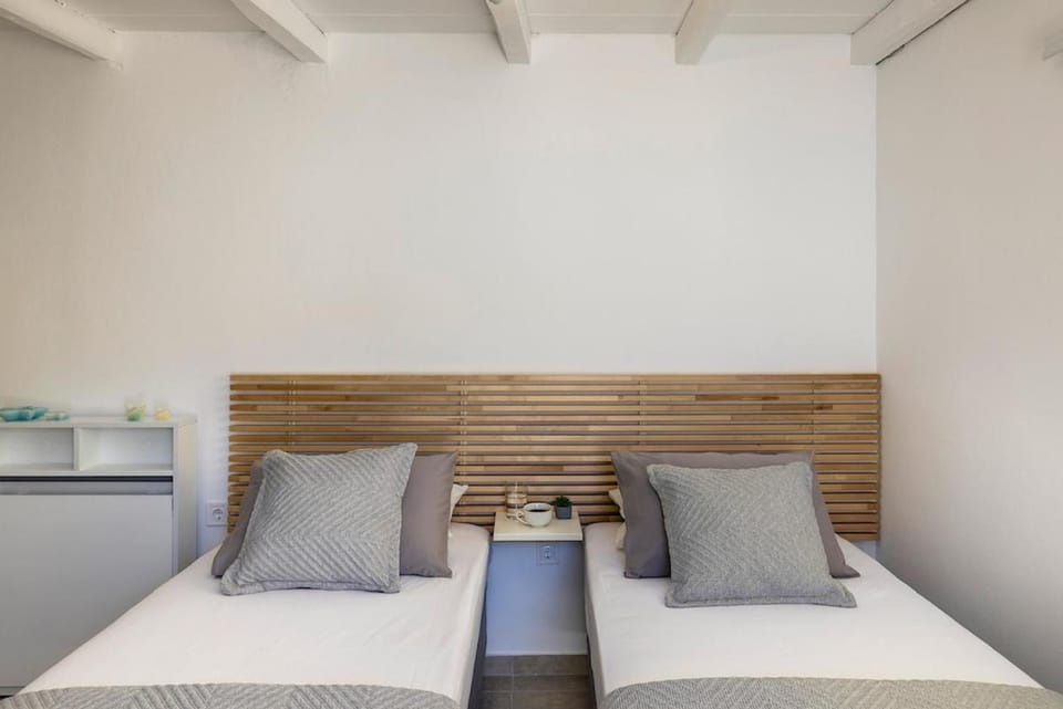 Alpha Central Rooftop, Cozy Studio with Town View Apartment in Decentralized Administration of the Aegean