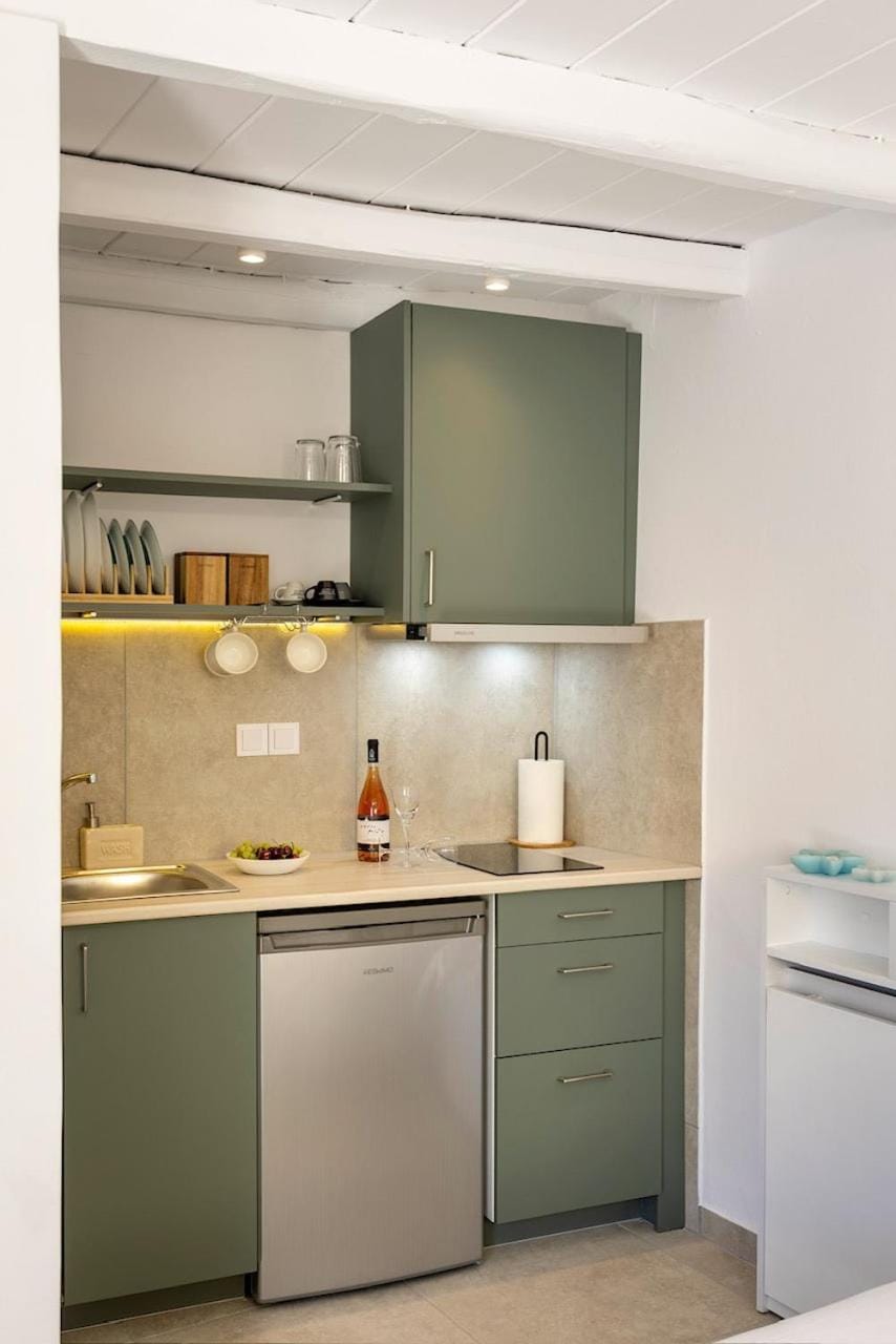 Alpha Central Rooftop, Cozy Studio with Town View Apartment in Decentralized Administration of the Aegean