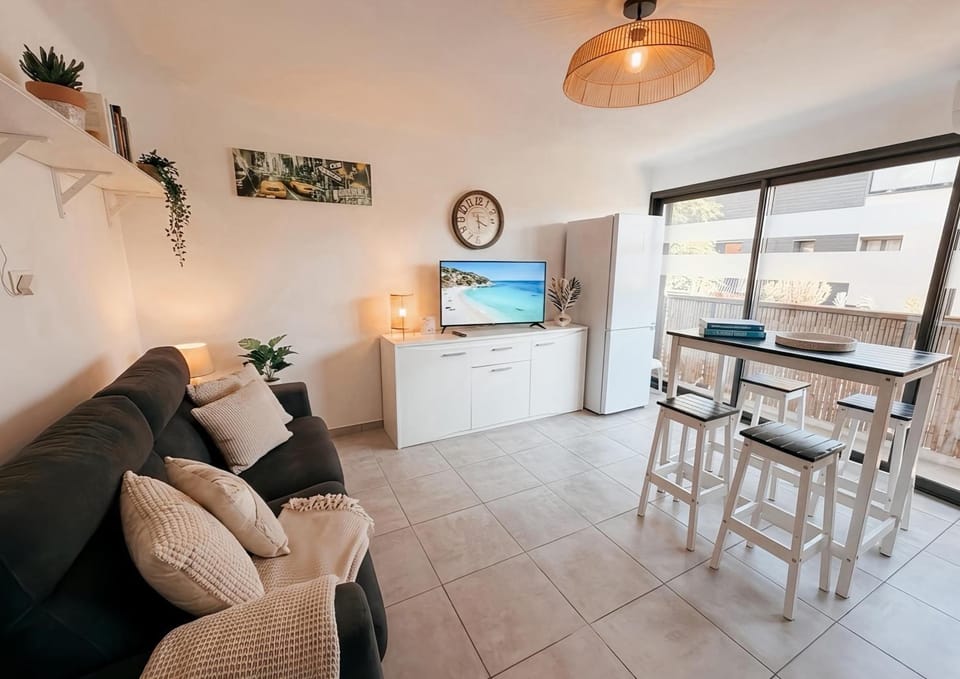 Appartement avec clim - wifi - plage à 2 min - 51 Apartment in Canet-en-Roussillon