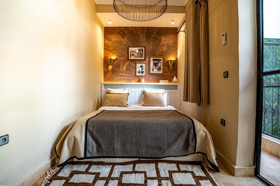 Shower, Toilet, Bed, Bathroom, Bedroom, Breakfast, Location, towels