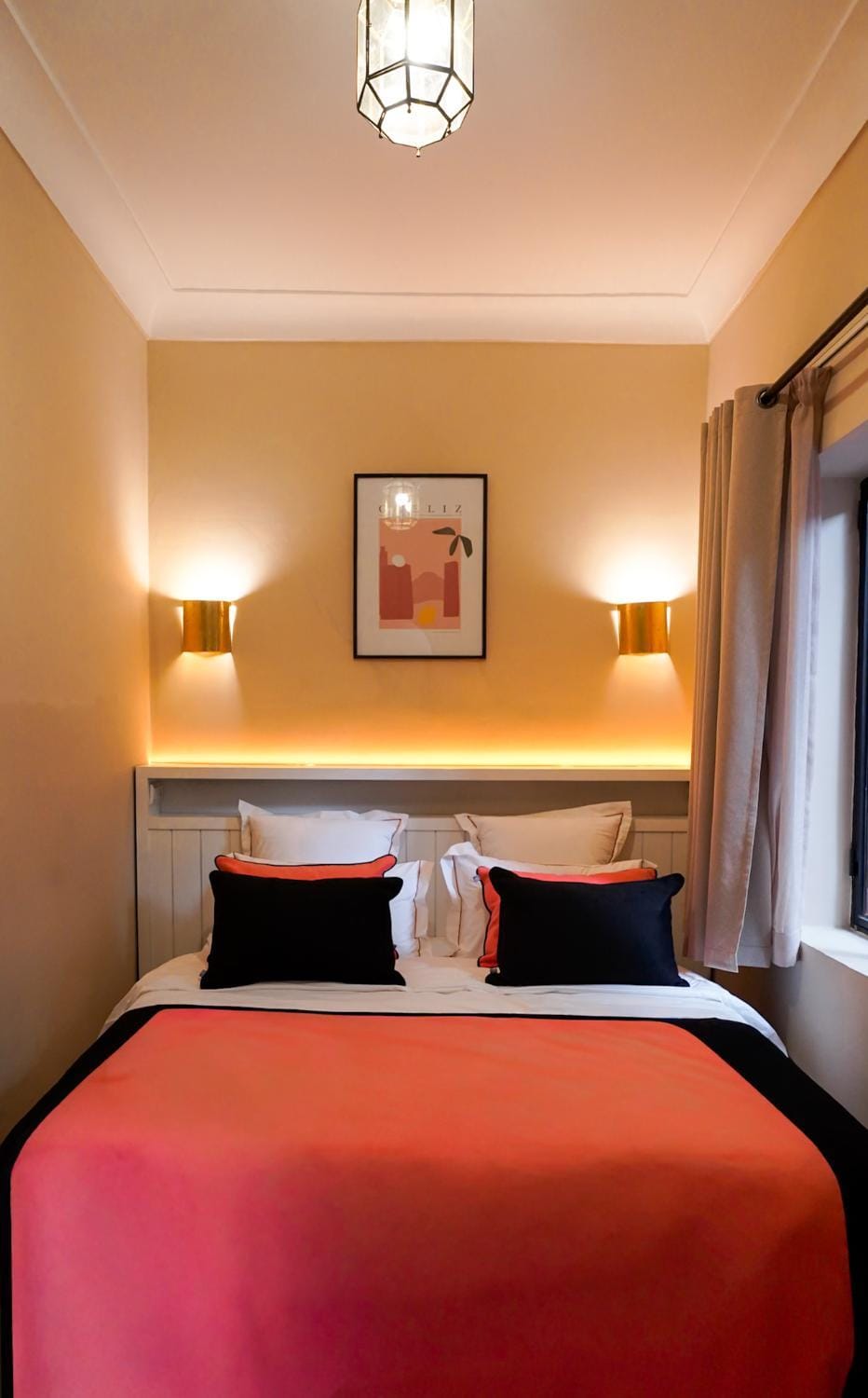 Shower, Toilet, Bed, Bathroom, Bedroom, Breakfast, Location, towels, air conditioner