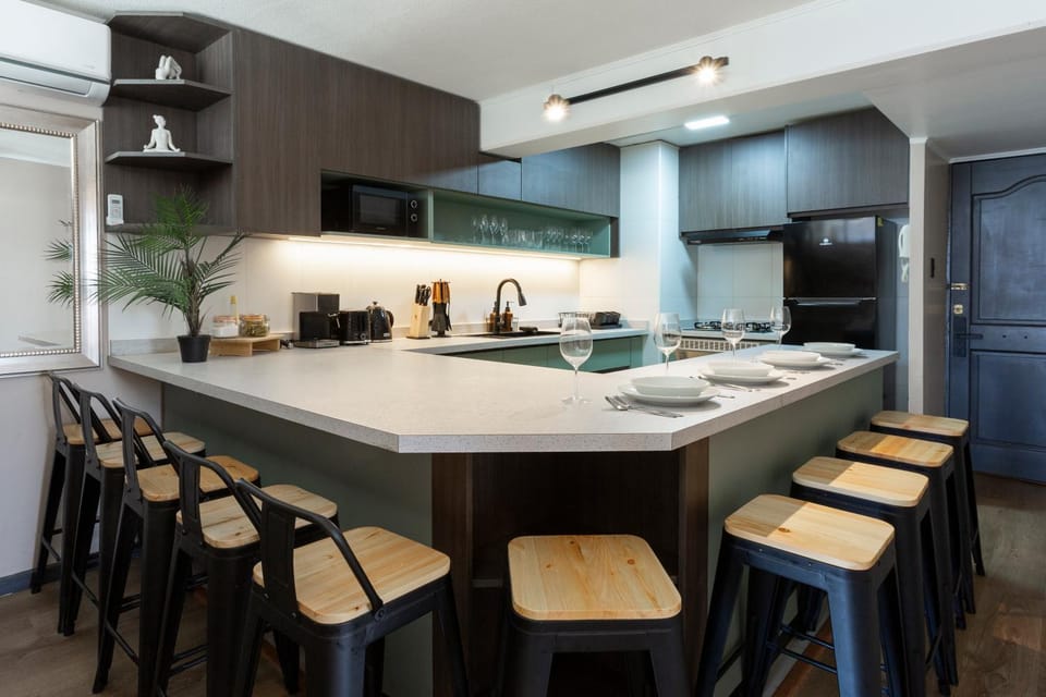 Dining area, kitchen