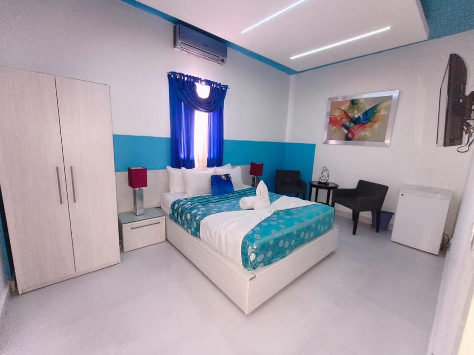 Bed, Photo of the whole room, Bedroom, wardrobe