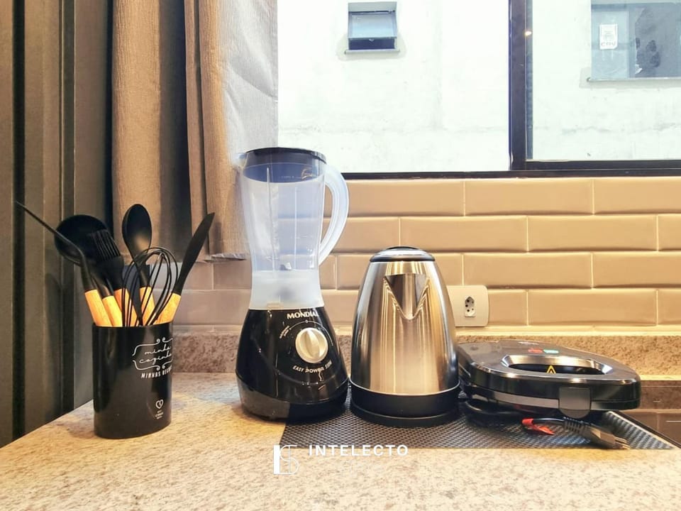Coffee/tea facilities, Kitchen or kitchenette