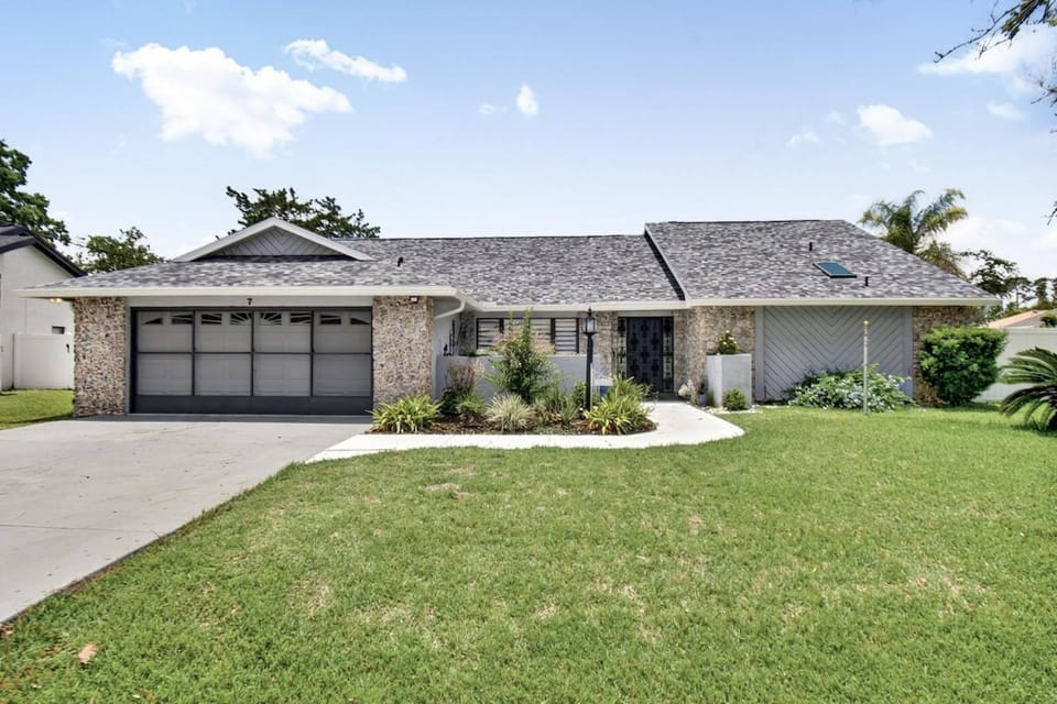Footprints In The Sand | Palm Coast House in Palm Coast