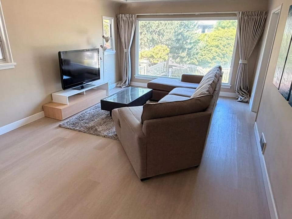 Heart of Vancouver! Newly renovated home House in Vancouver