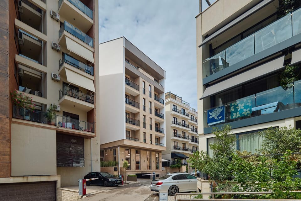 Property building, Day, Street view, Location, Parking